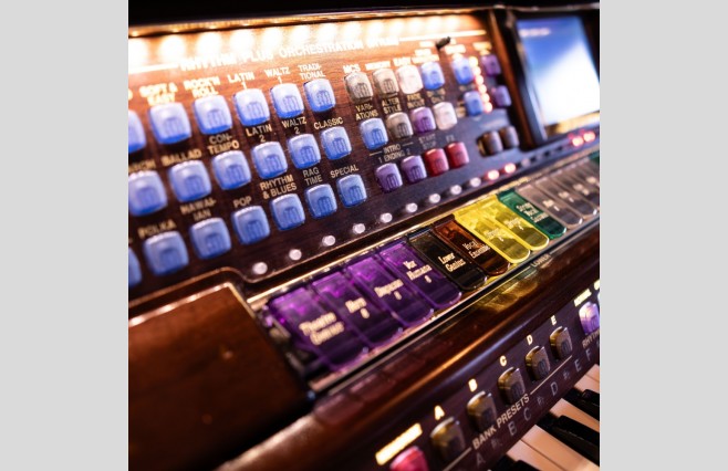 Used Lowrey Prestige Organ All Inclusive Top Grade Package (SN:0A5000604F848971) - Image 9